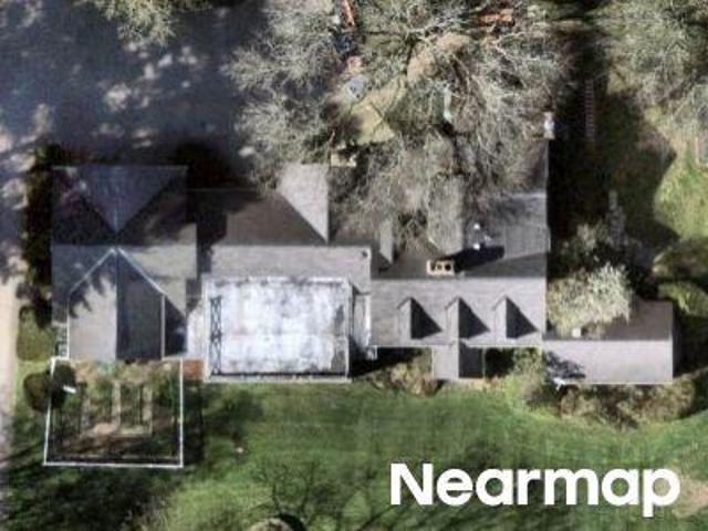 House for sale in Willoughby
