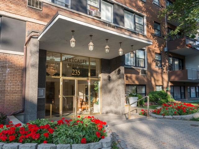 Apartment for rent in Westmount, Quebec