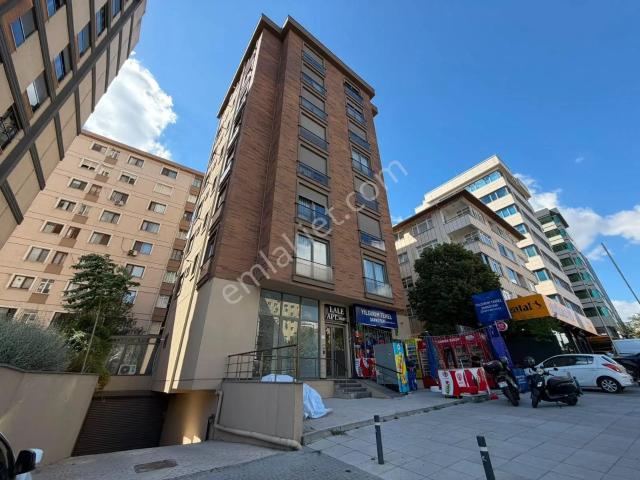 Şenesenevler, Kadıköy içerisinde satılık mülk