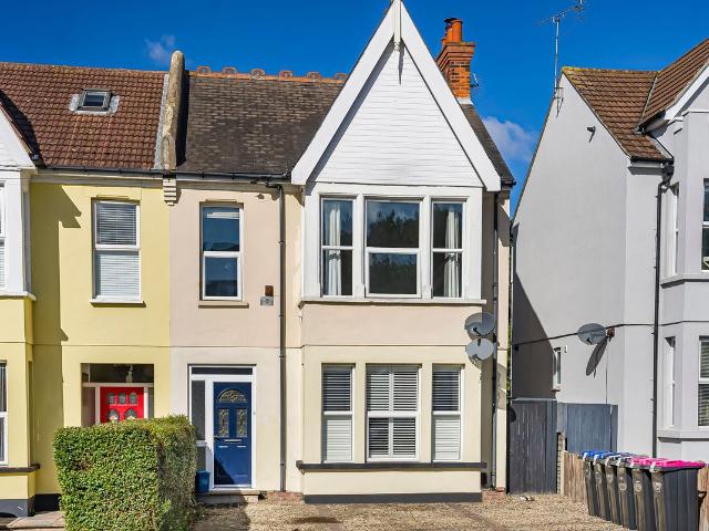 Apartment for rent in Alton Barnes, Essex