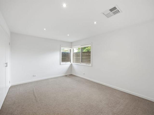 Townhouse for rent in Camerons Creek, Victoria