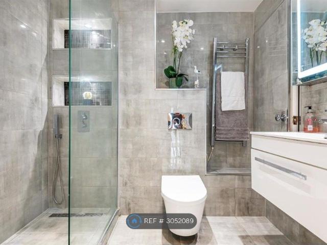 Apartment for rent in Horsell, Woking