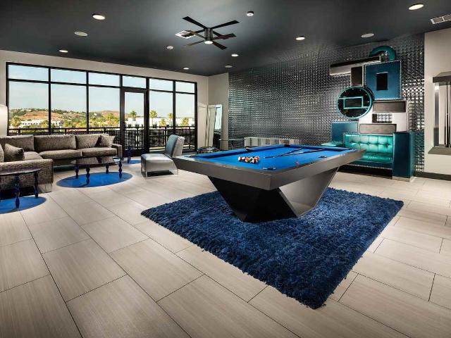 Apartment for rent in Corona, California