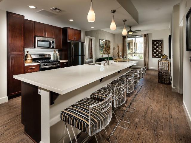 Apartment for rent in Corona, California