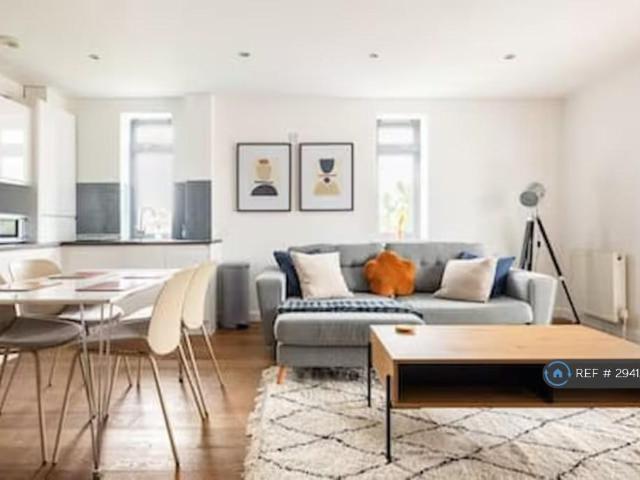 Apartment for rent in Maryland, Greater London