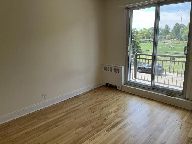 Apartment for rent in St. Leonard's, Quebec