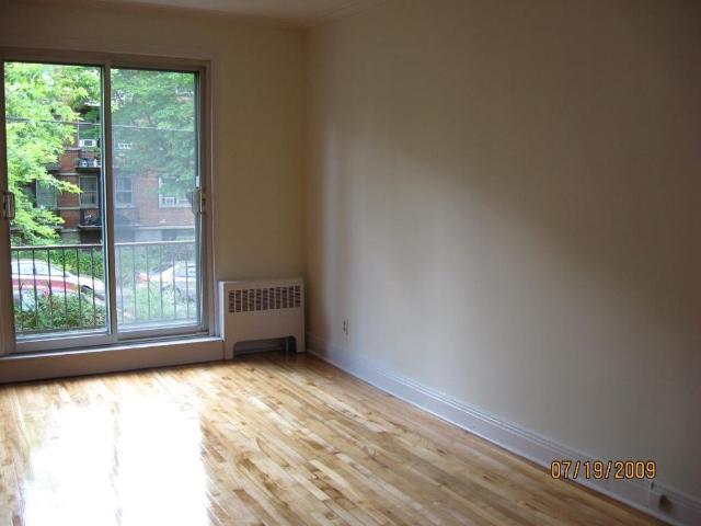 Apartment for rent in St. Leonard's, Quebec