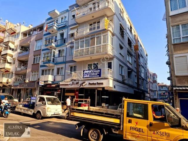 Konak, İzmir içerisinde satılık mülk