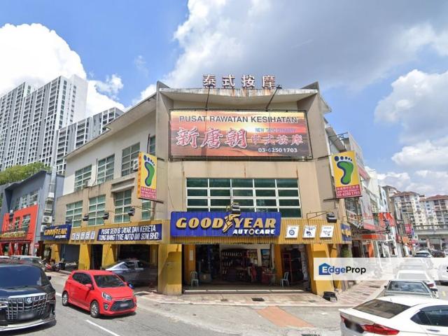 Shop for rent in Taman Usahawan Kepong, Kepong