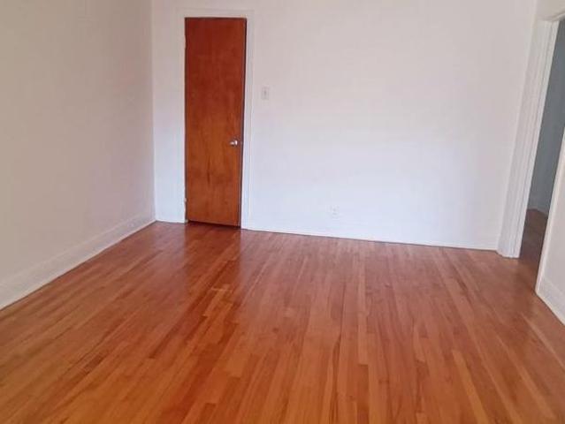 Apartment for rent in St. Leonard's, Quebec