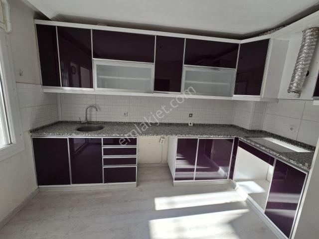 Eğitim Mahallesi, Balçova içerisinde kiralık mülk