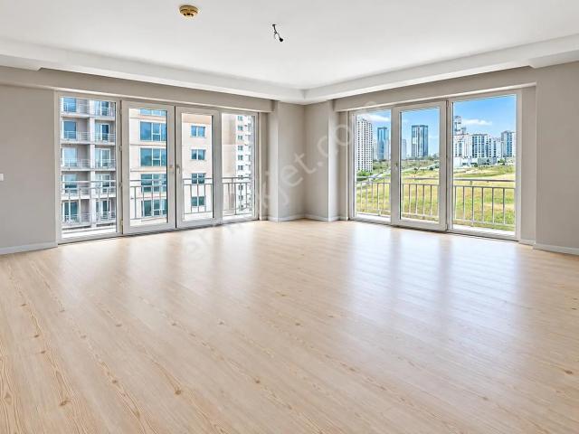 Piri Reis Mahallesi, Esenyurt içerisinde satılık mülk