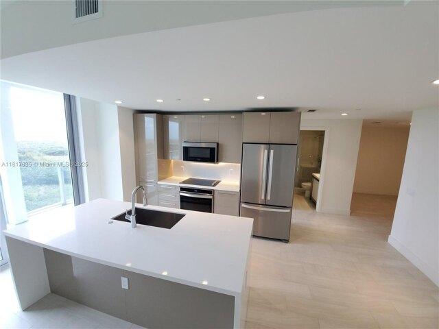 Condo for sale in Sunrise Condo for sale in Sunrise