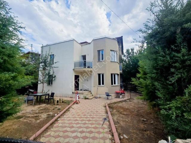 Şemikler Mahallesi, Merkezefendi içerisinde kiralık Villa
