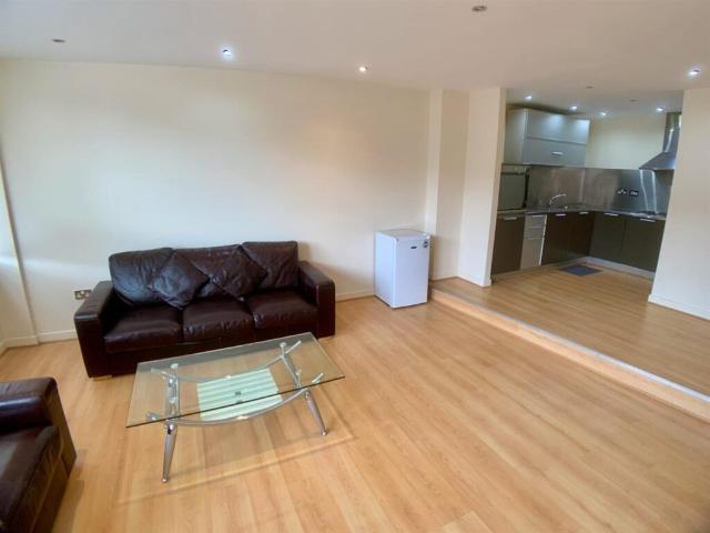 Apartment for rent in St Matthew's, Old Wharf