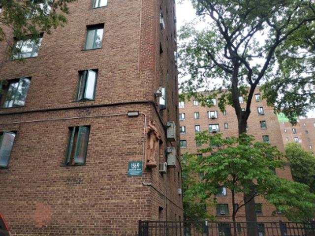 Condo for sale in The Bronx, Arverne
