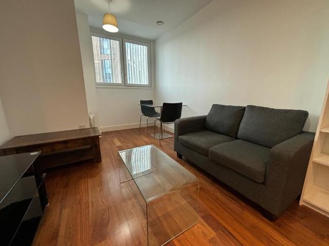 Apartment for rent in Park Central, Birmingham