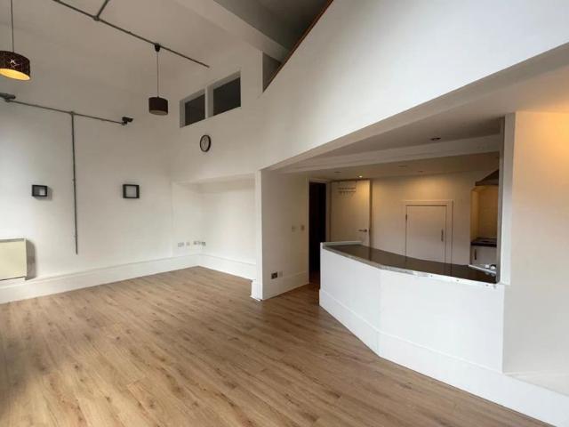 Apartment for rent in Dixons Green, West Midlands