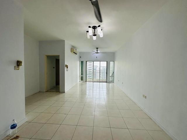 Condominium for sale in Petaling, Damansara Damai
