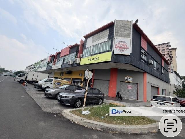 Shop for sale in Petaling, Damansara Damai