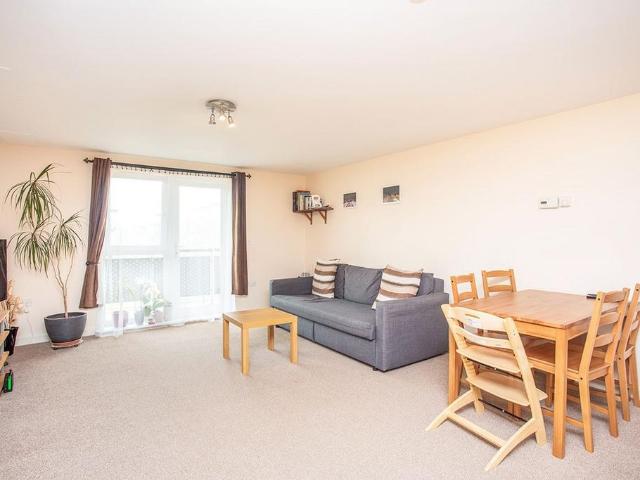 Apartment for rent in Holywell Estate, North Watford