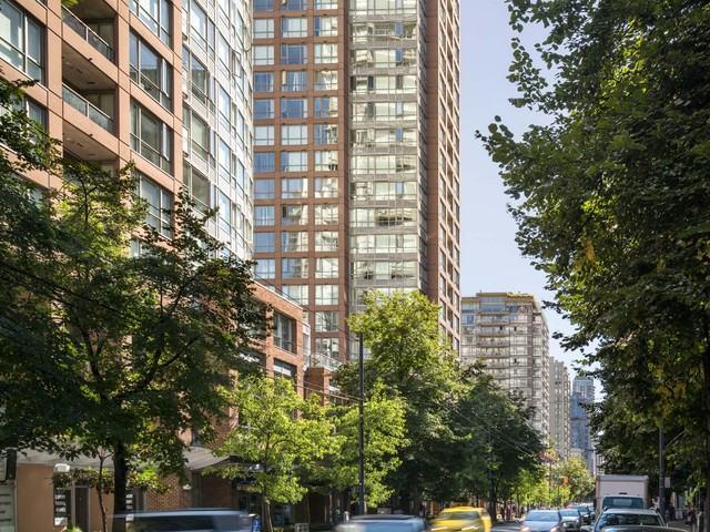 Apartment for rent in Vancouver, British Columbia