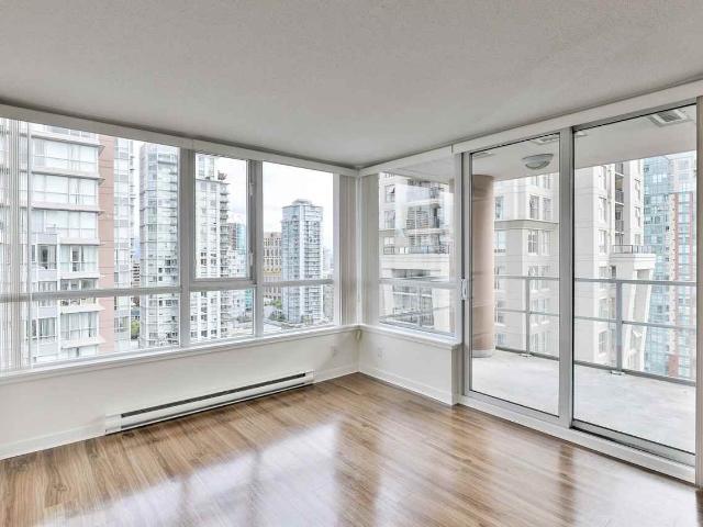 Apartment for rent in Vancouver, British Columbia