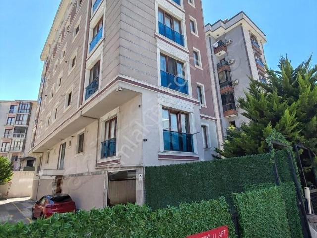 Ümraniye, İstanbul içerisinde kiralık mülk