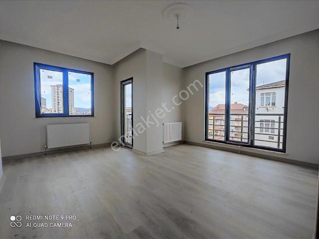 Ümraniye, İstanbul içerisinde satılık mülk