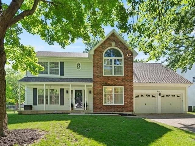 House for sale in Lenexa House for sale in Lenexa