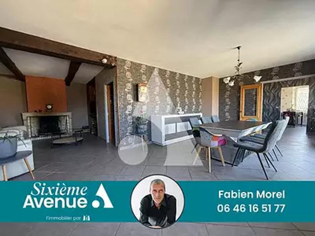 Maison vente à Meussia, Jura