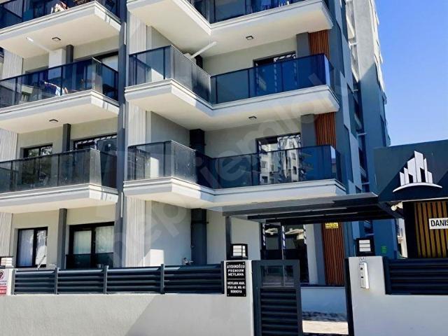 Mevlana Mahallesi, Bornova içerisinde satılık mülk
