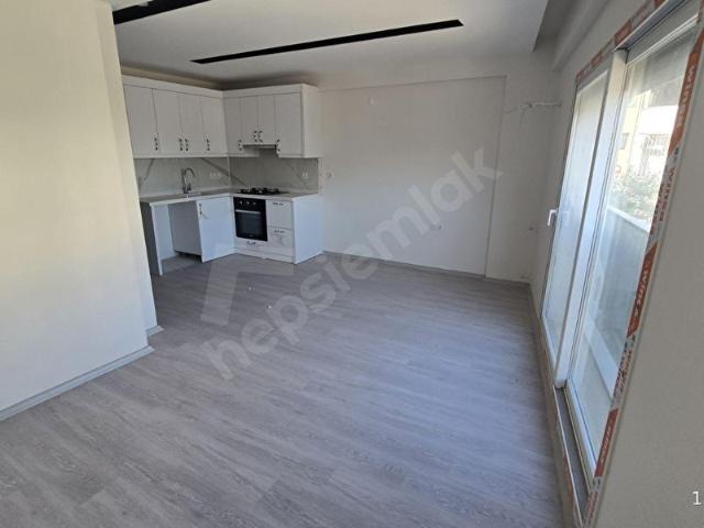 Bornova, İzmir içerisinde satılık mülk