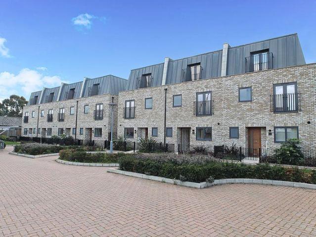 House for rent in Harrow Weald, Greater London