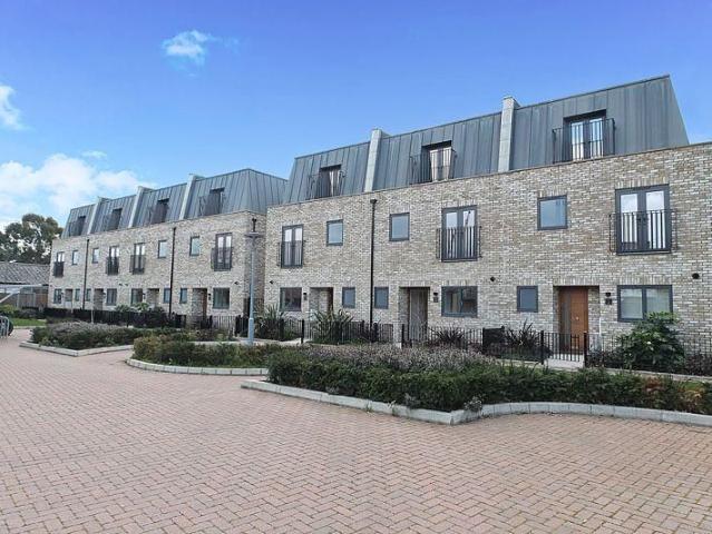 House for rent in Harrow Weald, Greater London