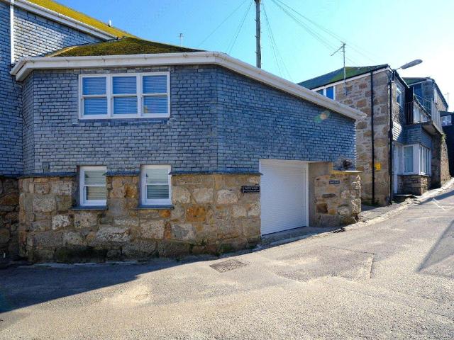House for sale in Penbeagle, Cornwall