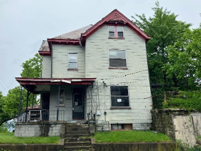 House for sale in Pittsburg, Pennsylvania