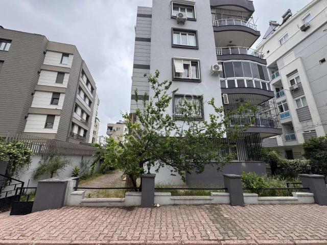 Antalya, Muratpaşa içerisinde satılık mülk