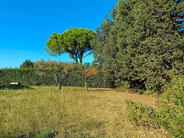 Terrain vente à Nîmes, Meynes