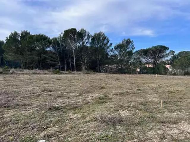 Terrain vente à France métropolitaine, Meyreuil