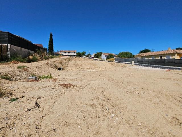 Terrain vente à France métropolitaine, Meyreuil