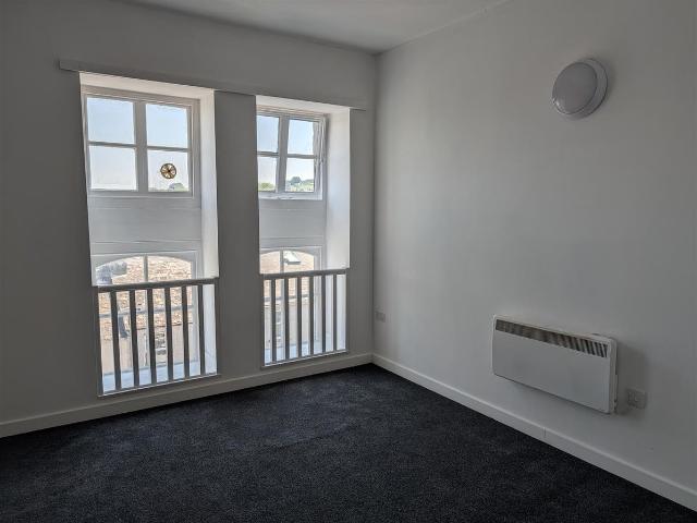 Apartment for rent in Pembroke Dock, Wales