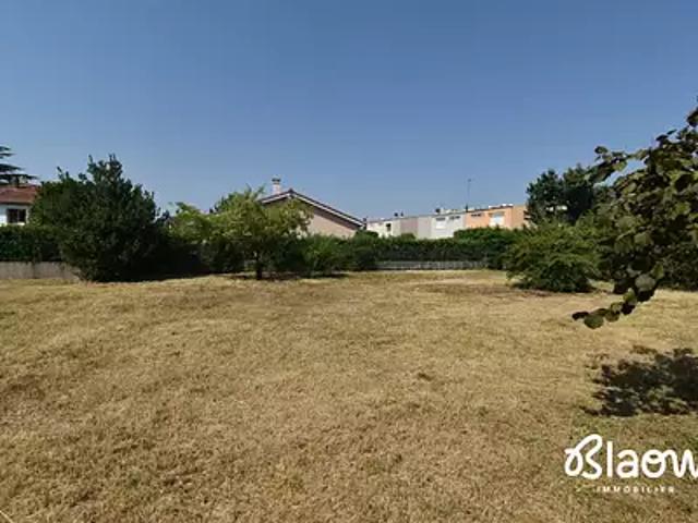 Terrain vente à France métropolitaine, Meyzieu