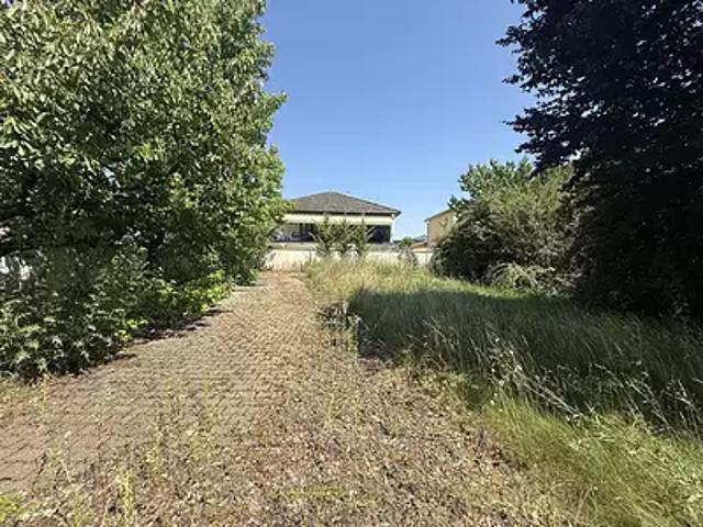 Terrain vente à France métropolitaine, Meyzieu