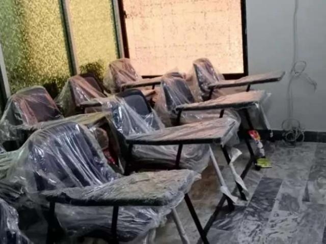 Commercial for rent in 2 ڈی ایچ اے فیز, کراچی ڈویژن