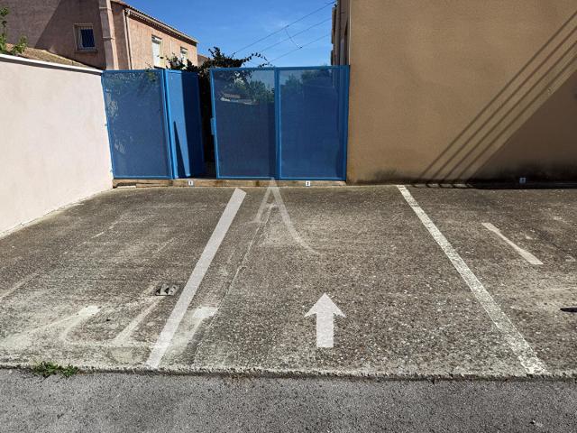 Garage vente à Montpellier, Mèze