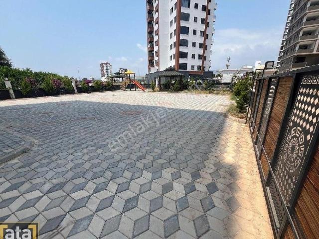 Mezitli, Mersin içerisinde satılık Bina