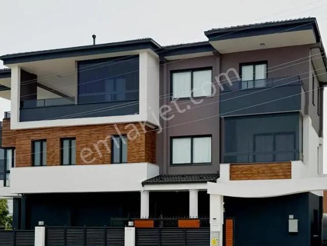 Esenbağlar, Mezitli içerisinde kiralık Villa