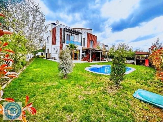 Sur içerisinde satılık Villa
