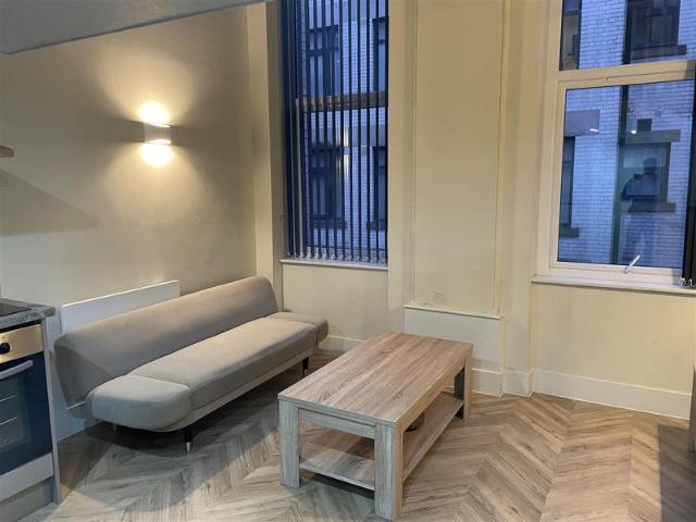 Apartment for rent in Woodhouse, West Yorkshire